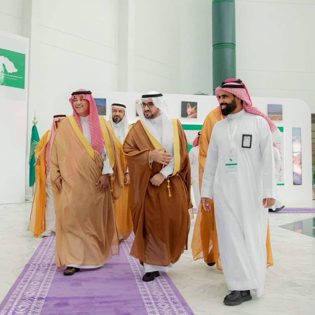 An official gathering at Qassim University reflects the interest in the environment and Saudi reserves amid a national role.