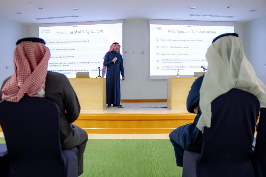 تقديم علمي حول دور الذكاء الاصطناعي في الزراعة بجامعة القصيم خلال مؤتمر استدامة الموارد.