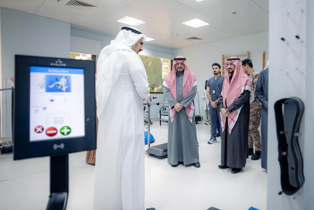 Deputy Emir of Qassim visits Qassim University's medical facilities and its academic achievements.