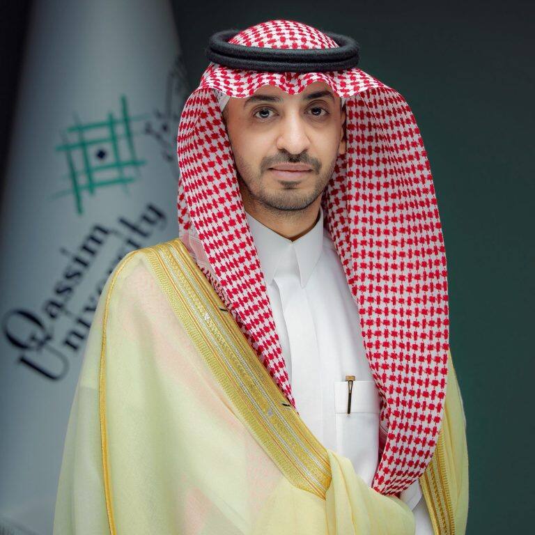 د. ماجد بن فضي بن عواد العنزي وكيل الجامعة لتطوير الأعمال والشراكة المجتمعية