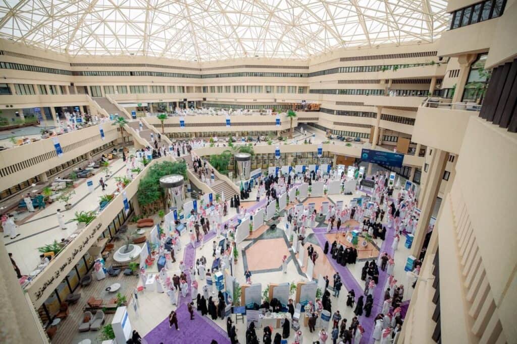The Scientific Engineering Exhibition at Qassim University: A discussion reflecting societal and academic excellence.